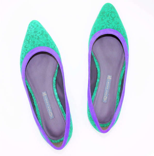 TOSCA flat shoe in  Emerald Green with Purple profile